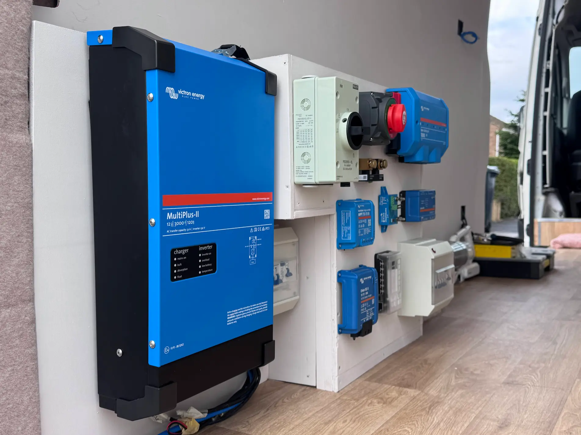 System on board in campervan